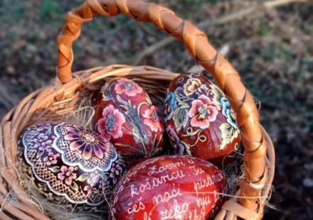 Bakina priča Uskrsne pisanice